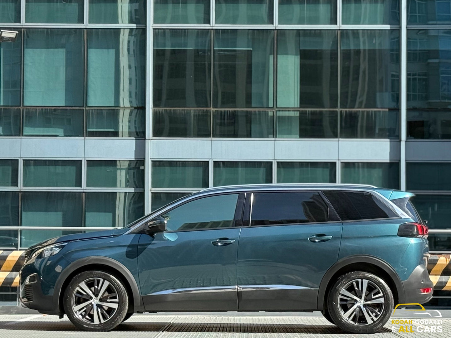 2018 Peugeot 5008 1.6 Allure, Automatic, Gas