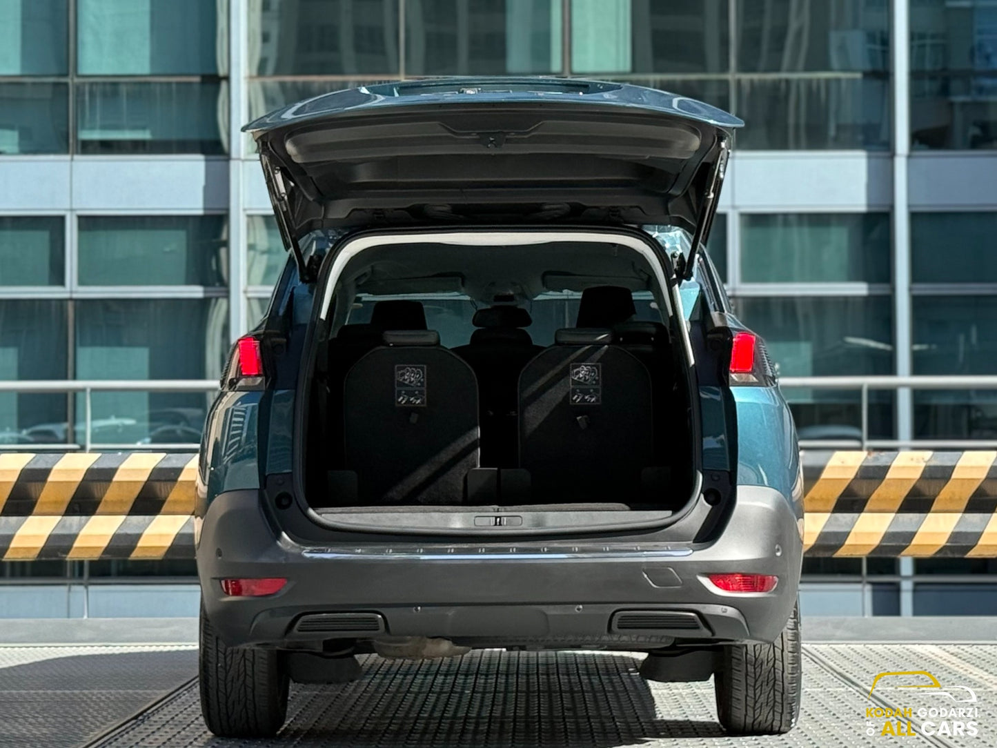 2018 Peugeot 5008 1.6 Allure, Automatic, Gas