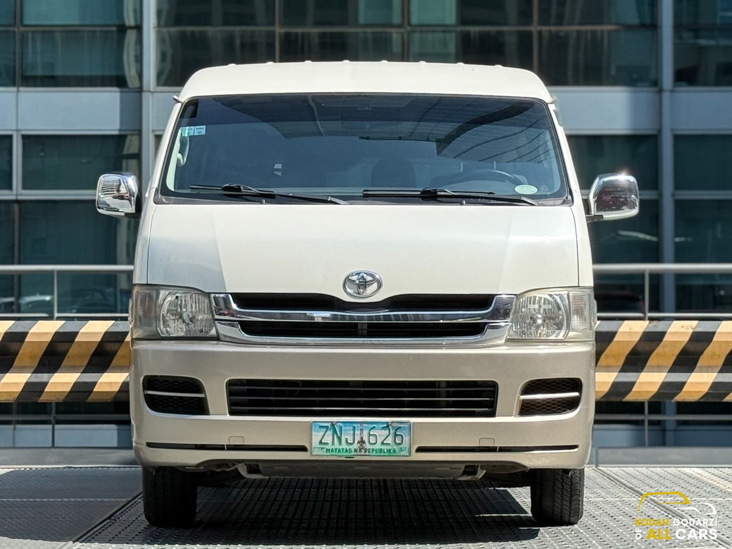 2008 Toyota Hiace Grandia 2.5 GL, Manual, Diesel