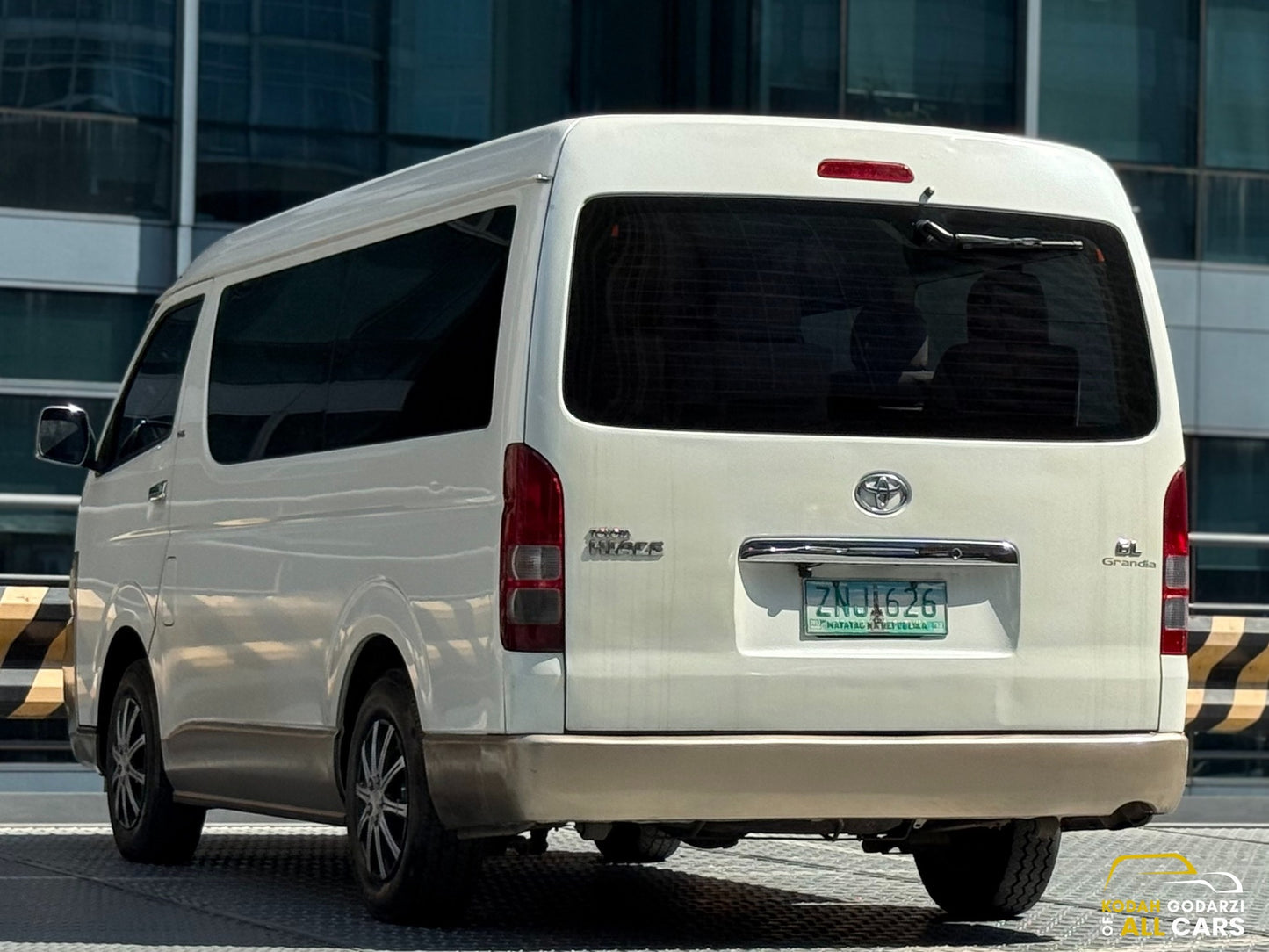 2008 Toyota Hiace Grandia 2.5 GL, Manual, Diesel