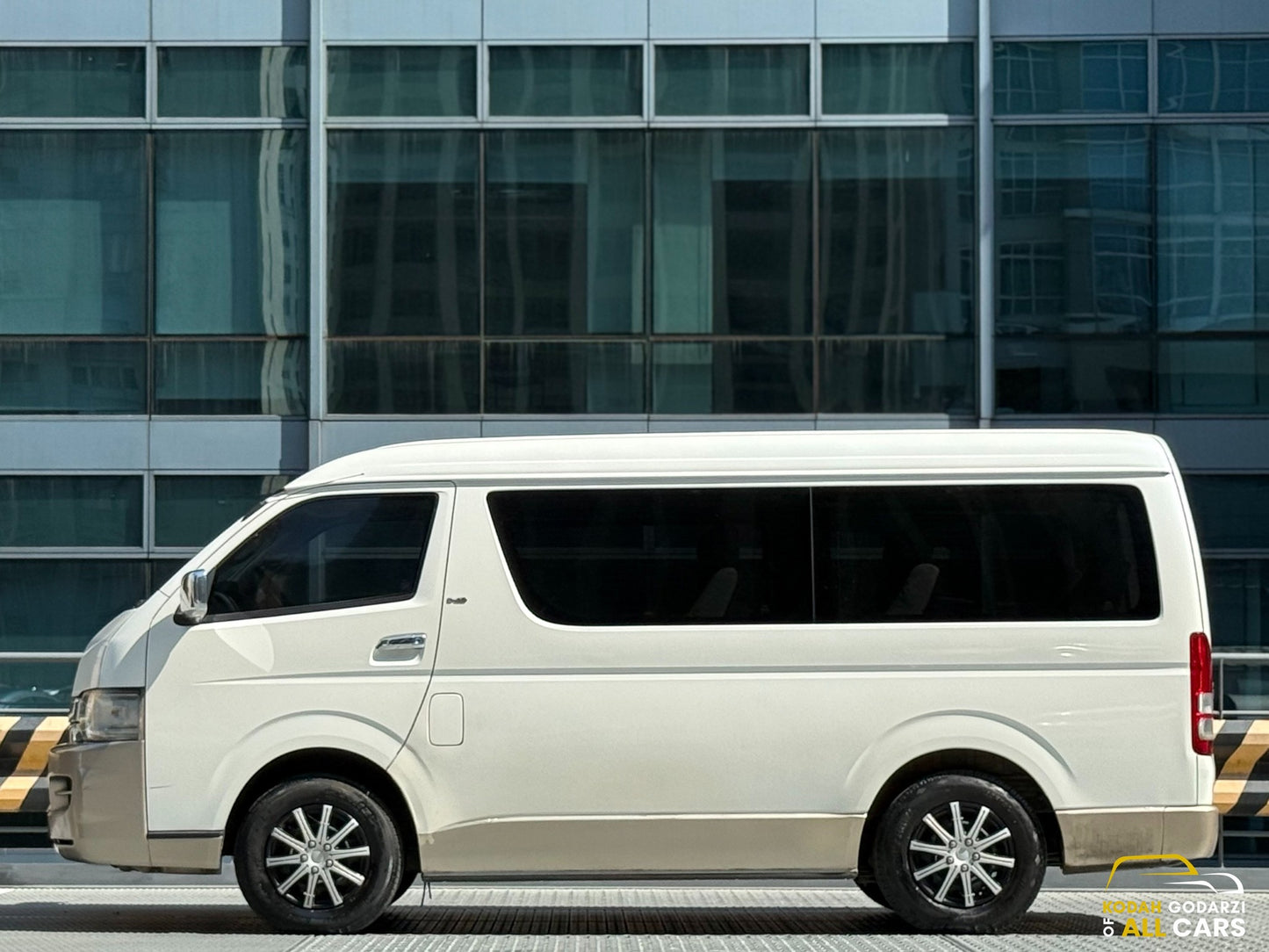 2008 Toyota Hiace Grandia 2.5 GL, Manual, Diesel
