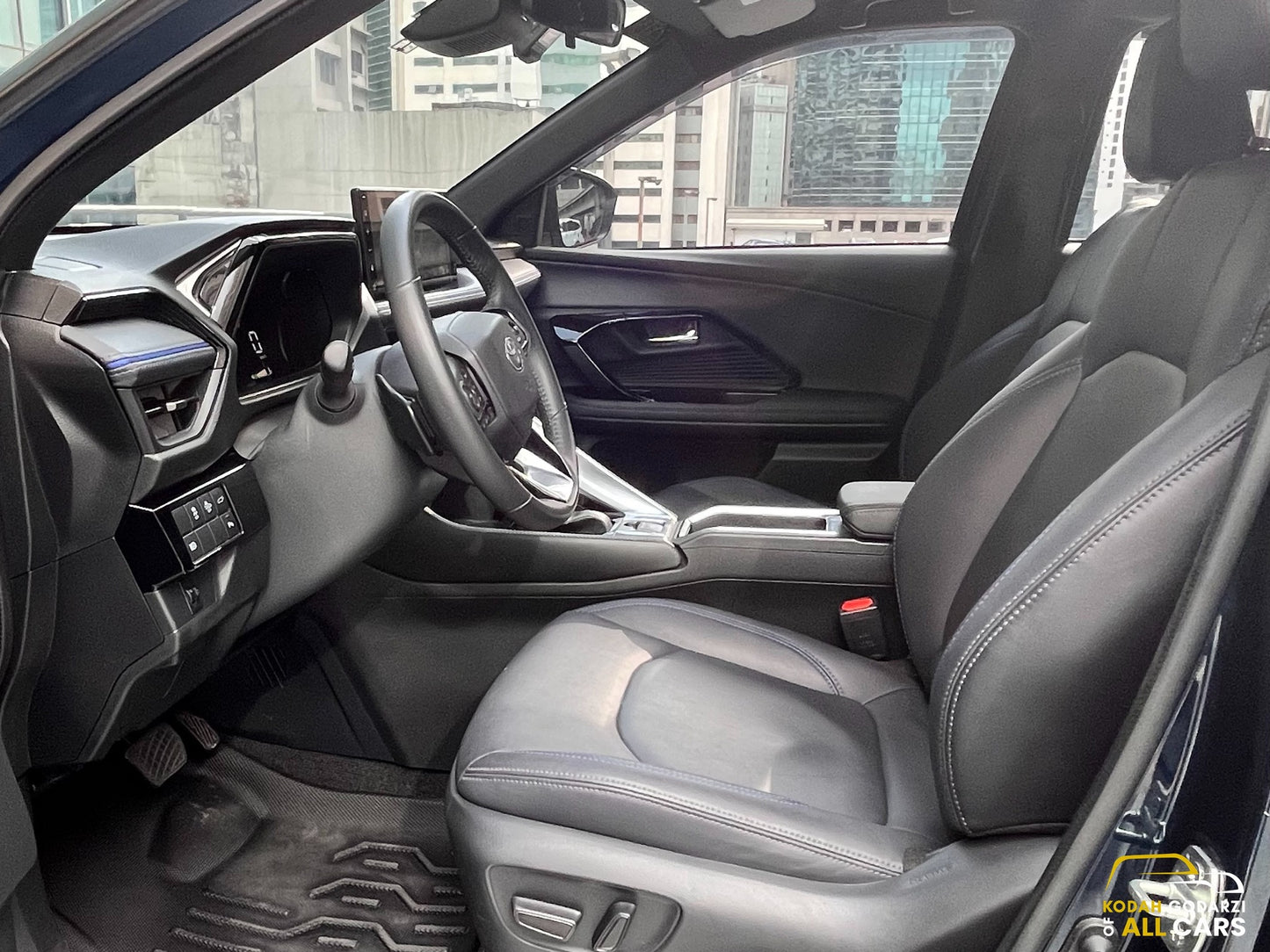 2024 Toyota Yaris Cross 1.5 V CVT, Automatic, Gas