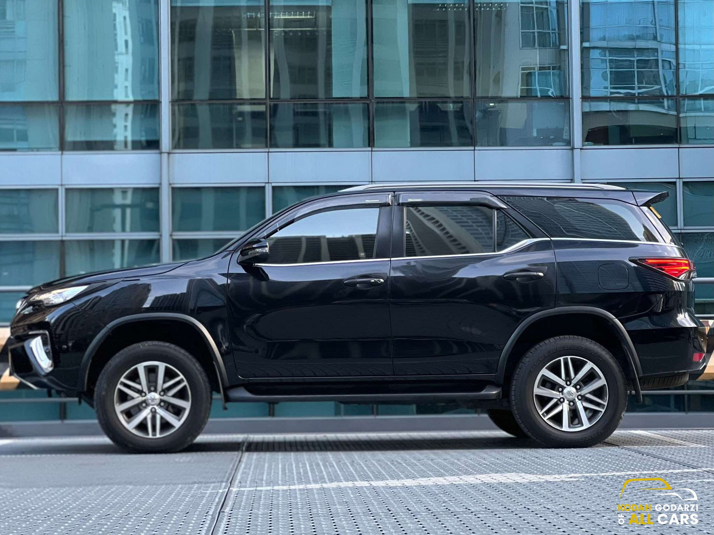 2018 Toyota Fortuner 4x2 V, Automatic, Diesel