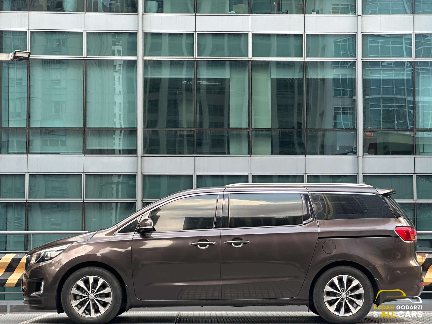 2018 Kia Grand Carnival 2.2 CRDi, Automatic, Diesel