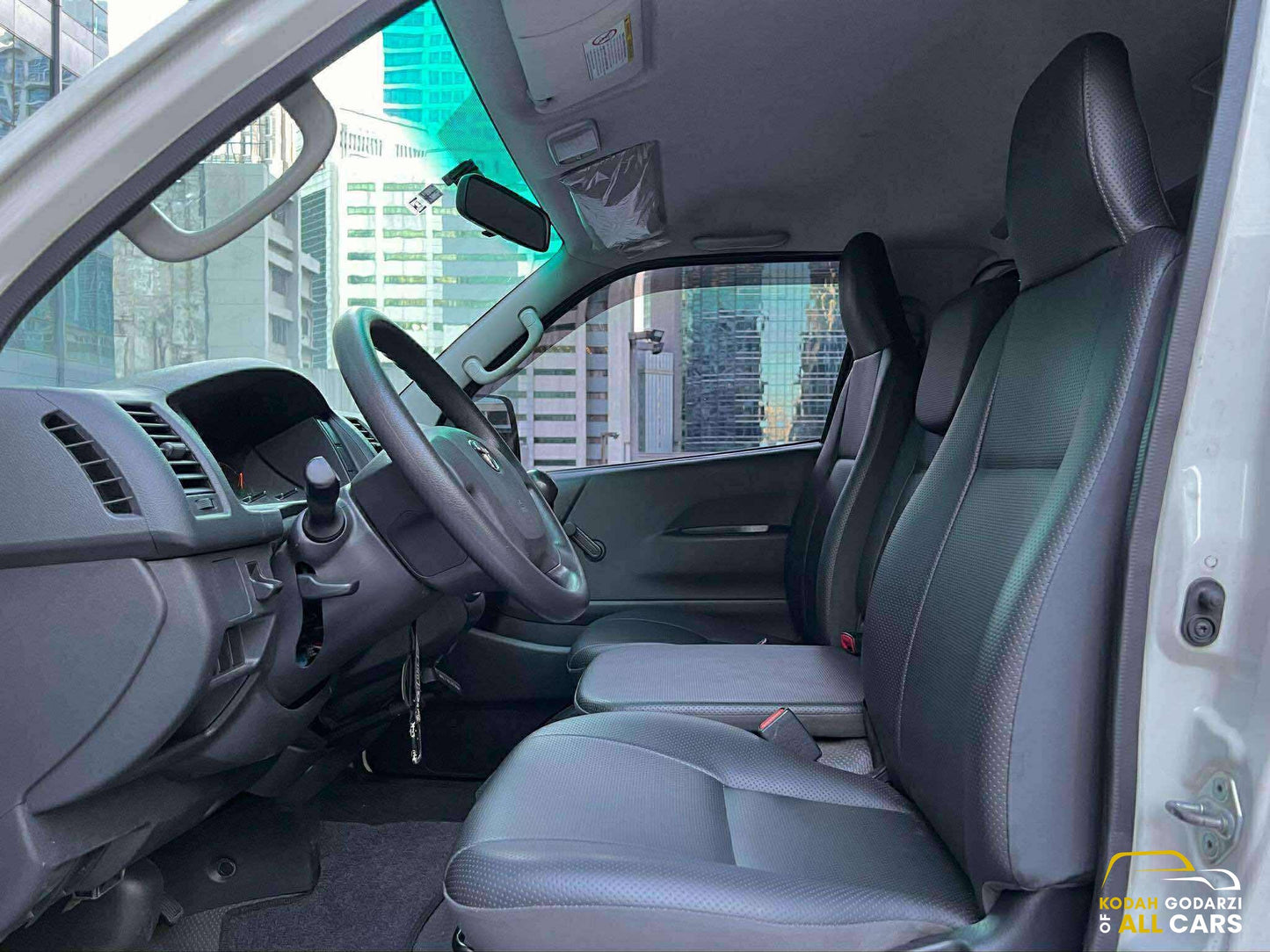 2023 Toyota Hiace Commuter 3.0, Manual, Diesel