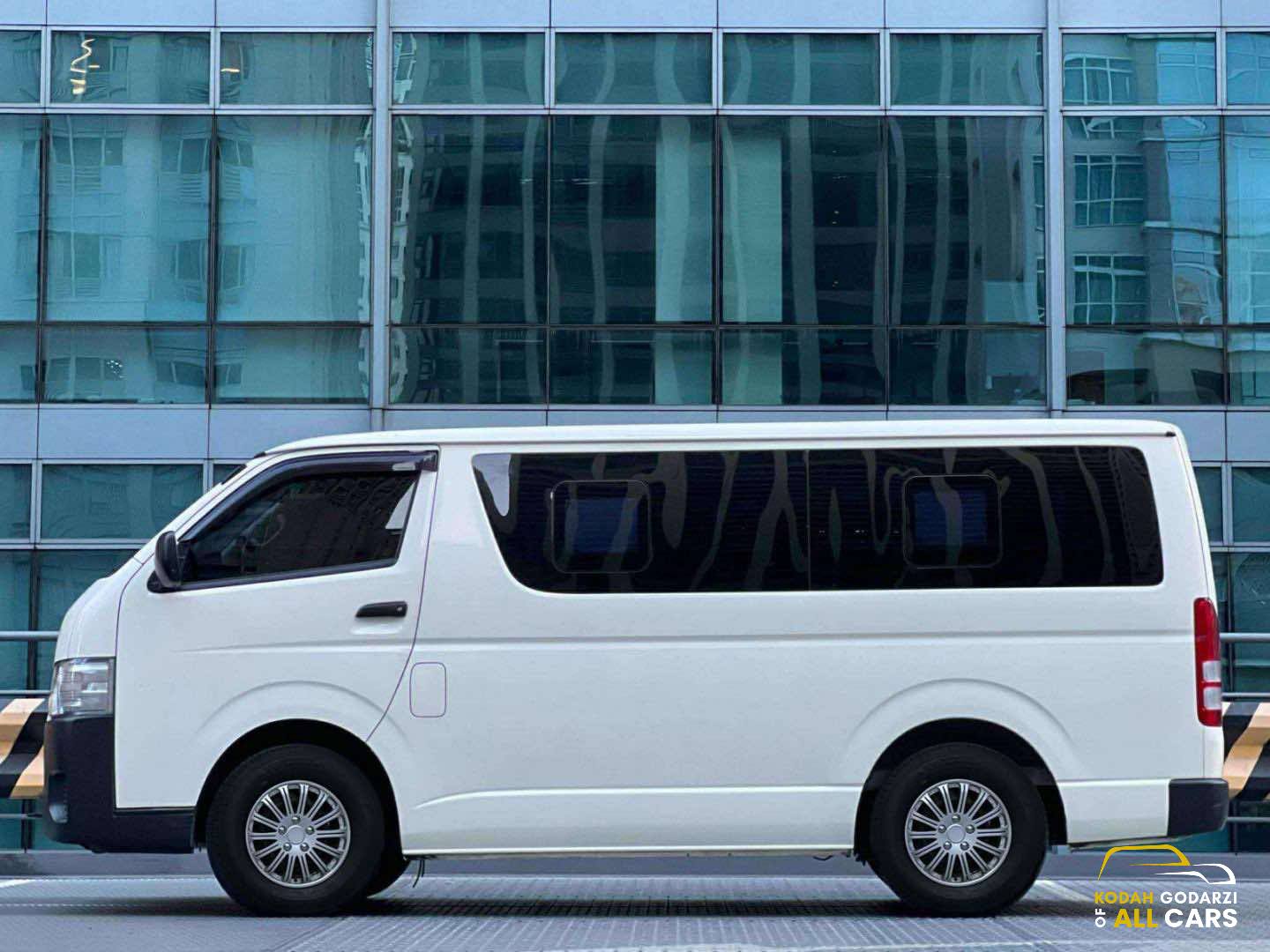 2023 Toyota Hiace Commuter 3.0, Manual, Diesel
