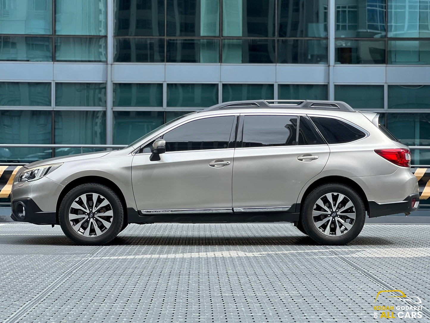 2015 Subaru Outback 2.5i-S, Automatic, Gas