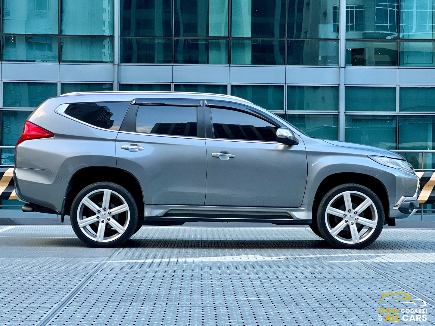 2016 Mitsubishi Montero GLS Sport 2.5, Automatic, Diesel
