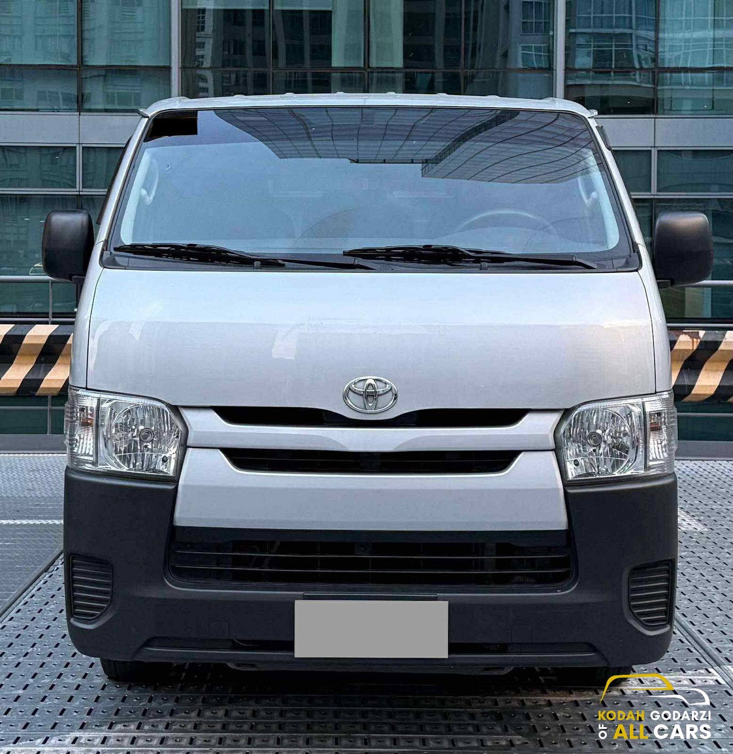 2023 Toyota Hiace Commuter 3.0, Manual, Diesel
