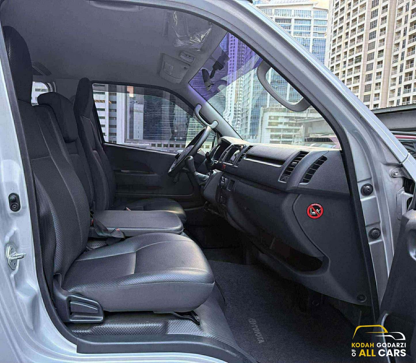 2023 Toyota Hiace Commuter 3.0, Manual, Diesel
