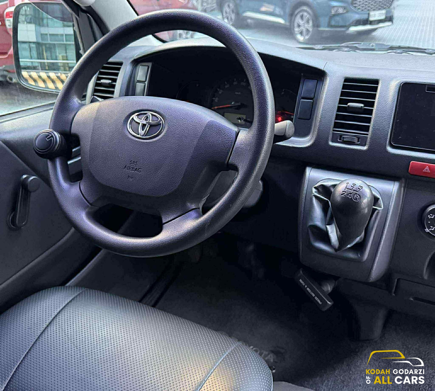 2023 Toyota Hiace Commuter 3.0, Manual, Diesel