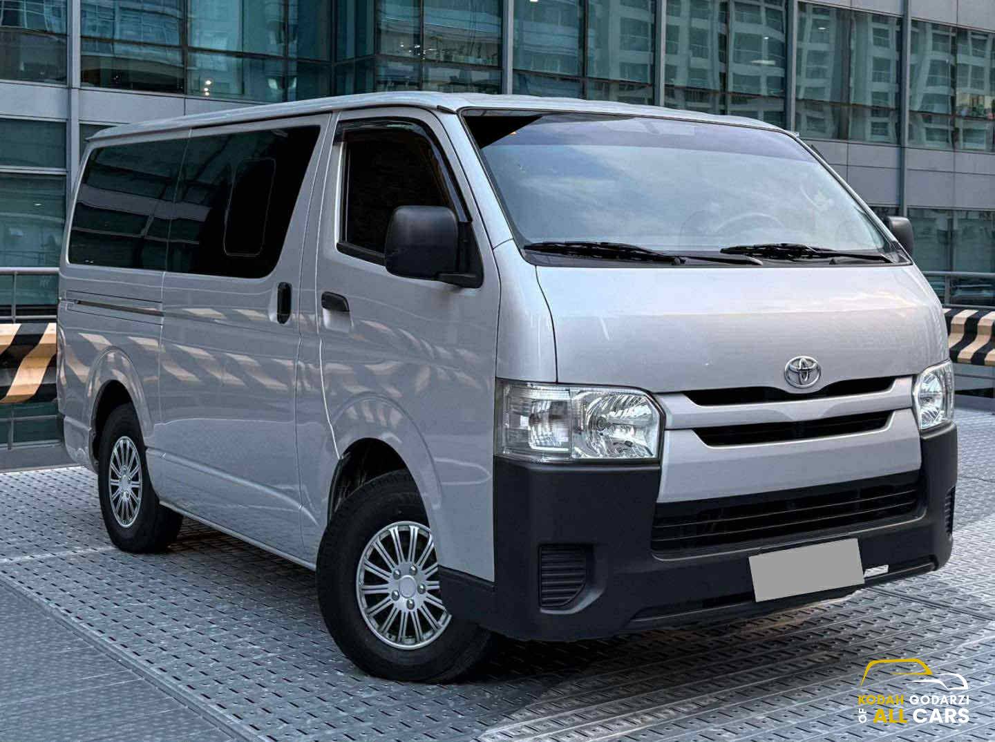 2023 Toyota Hiace Commuter 3.0, Manual, Diesel
