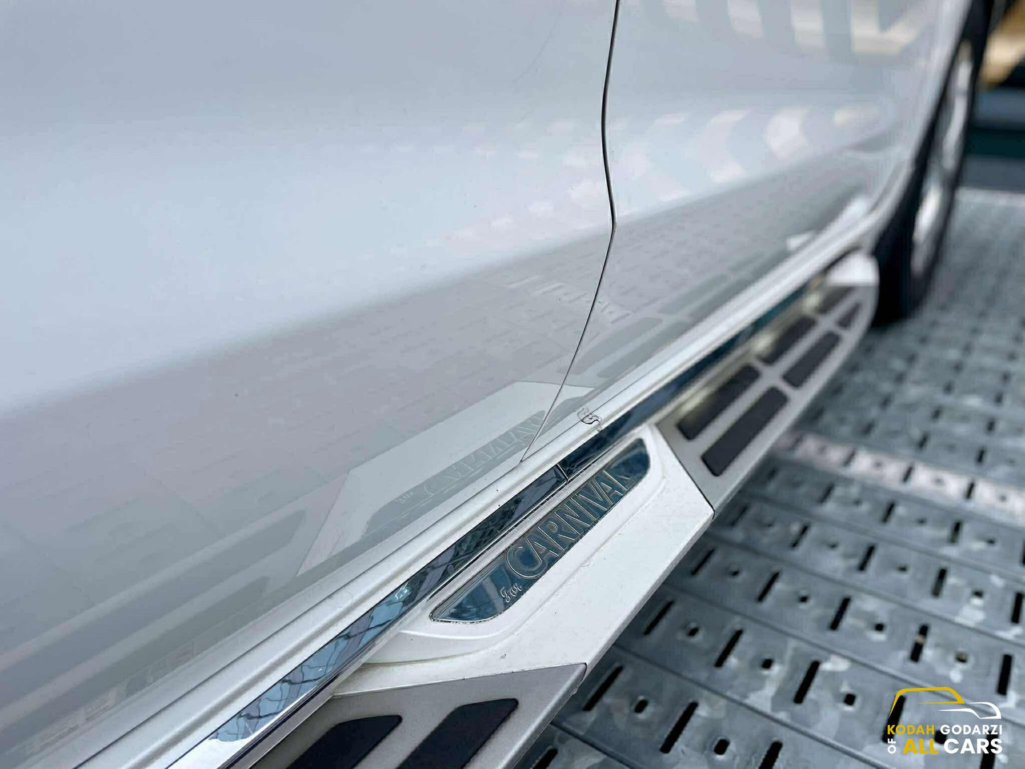 2018 Kia Carnival 2.2 EX, Automatic, Diesel