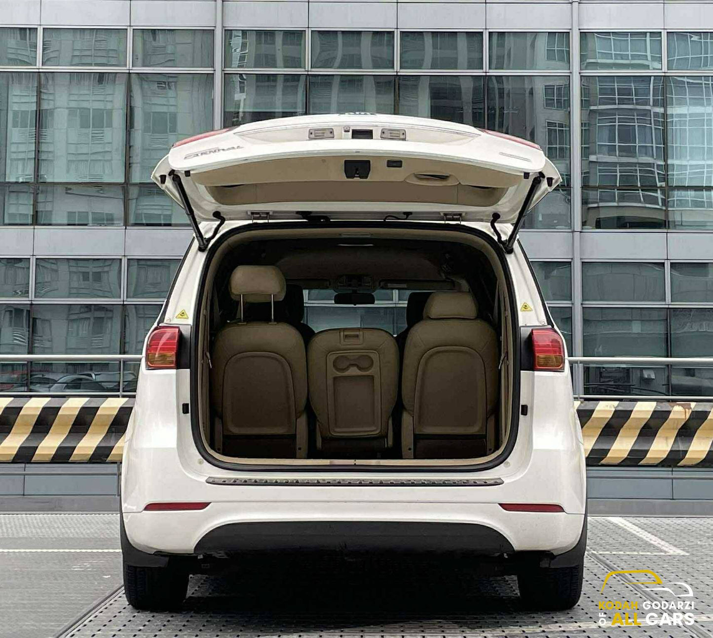 2018 Kia Carnival 2.2 EX, Automatic, Diesel