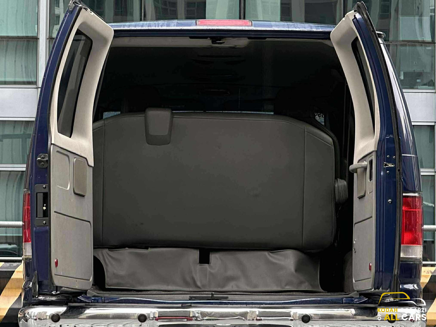 2013 Ford E-150 Econoline XLT Premium Flex Fuel, Automatic, Gas