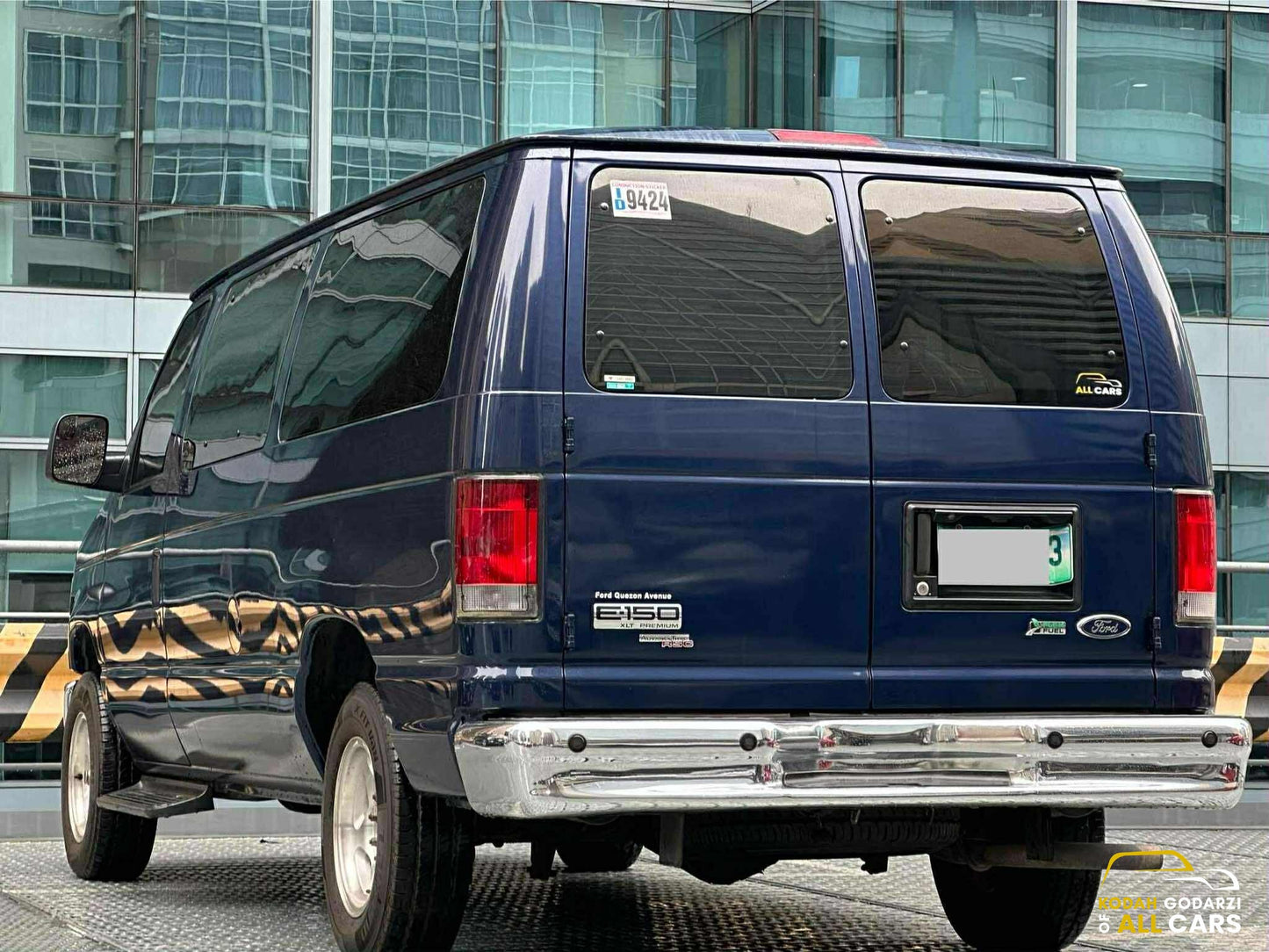 2013 Ford E-150 Econoline XLT Premium Flex Fuel, Automatic, Gas