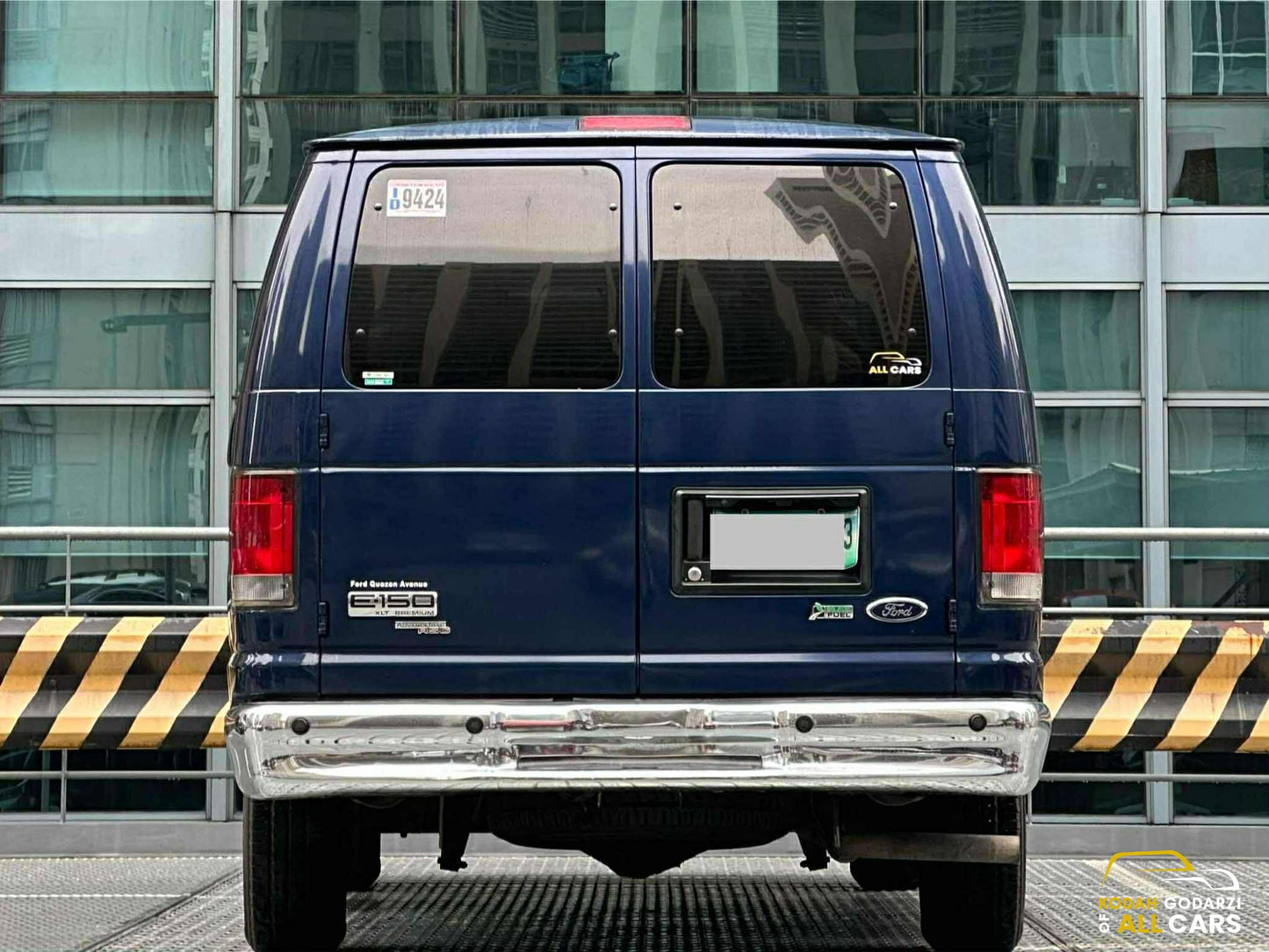 2013 Ford E-150 Econoline XLT Premium Flex Fuel, Automatic, Gas