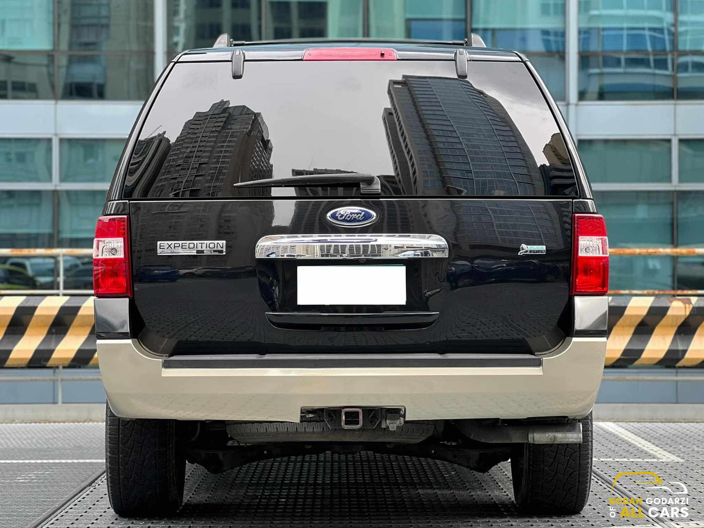 2010 Ford Expedition EL 5.4 V8 Eddie Bauer, Automatic, Gas