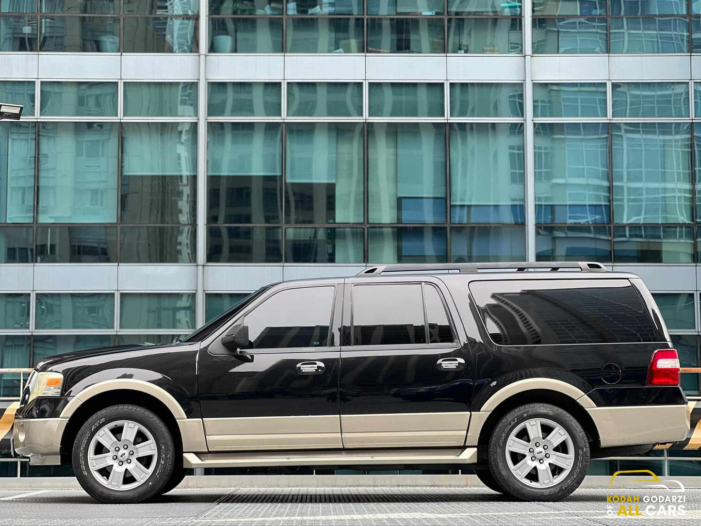 2010 Ford Expedition EL 5.4 V8 Eddie Bauer, Automatic, Gas