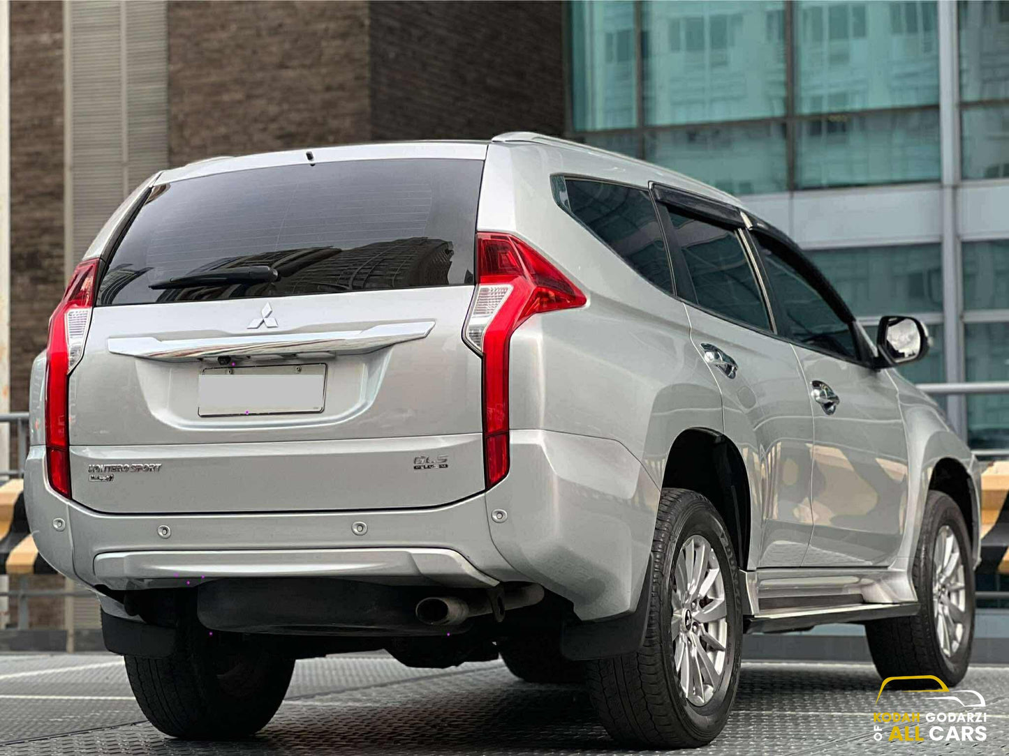 2016 Mitsubishi Montero GLS Premium 4x2, Automatic, Diesel