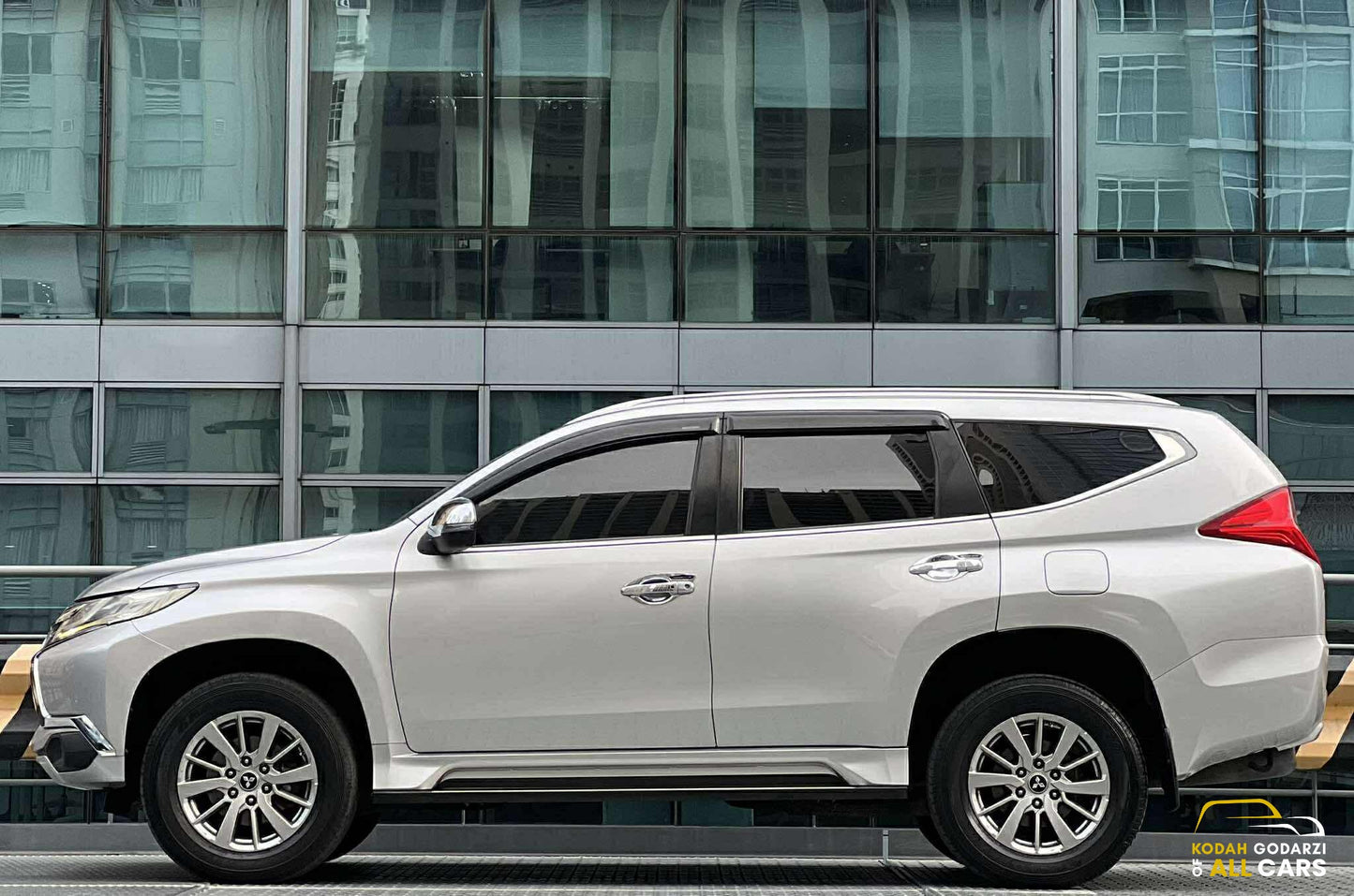 2016 Mitsubishi Montero GLS Premium 4x2, Automatic, Diesel
