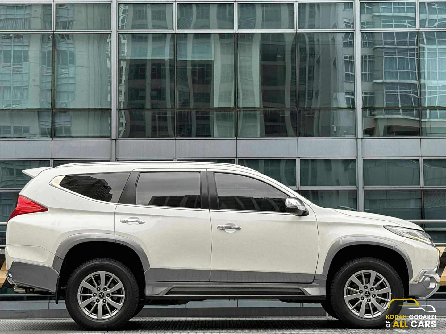 2016 Mitsubishi Montero GLS Premium 4x2, Automatic, Diesel