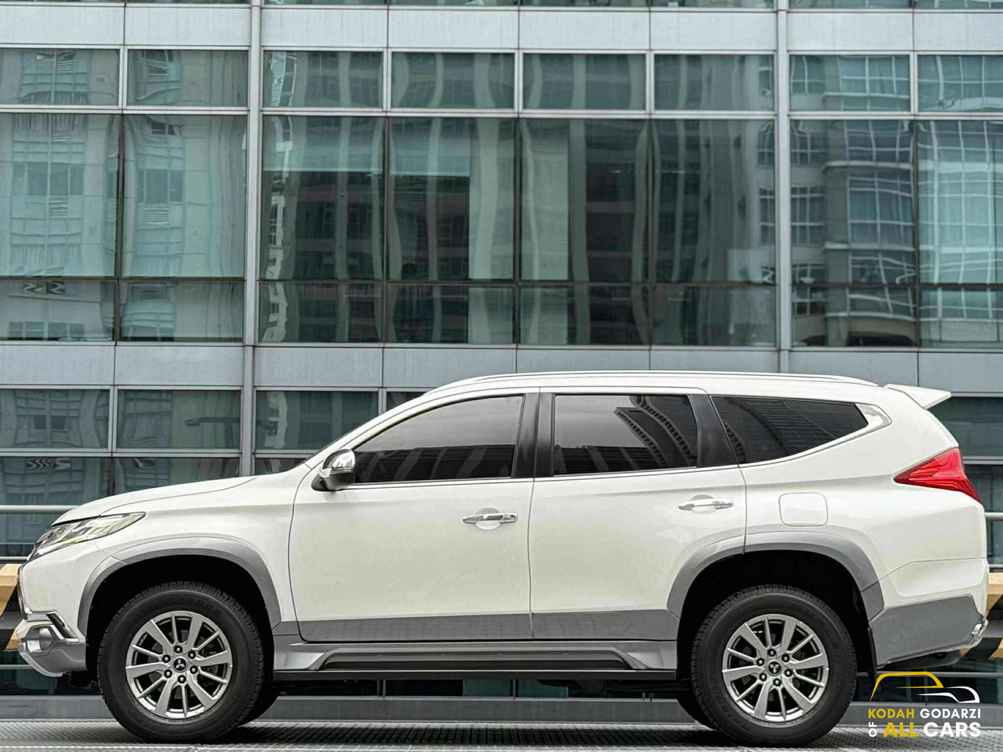 2016 Mitsubishi Montero GLS Premium 4x2, Automatic, Diesel