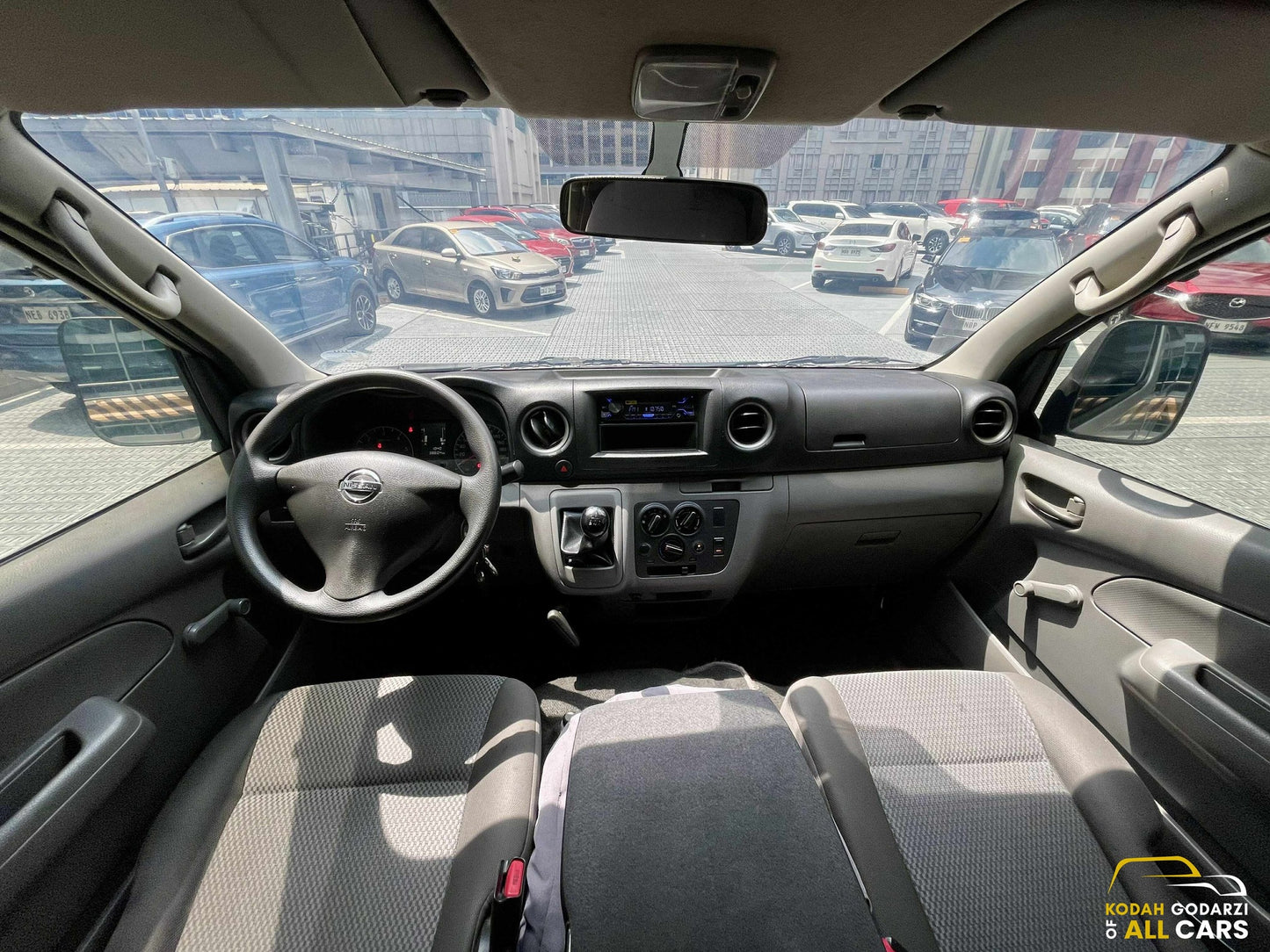 2019 Nissan NV350 2.5 Urvan, Manual, Diesel