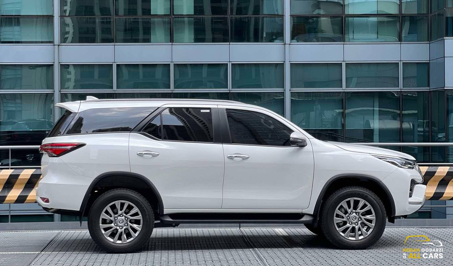 2024 Toyota Fortuner 2.4 V 4x2, Automatic, Diesel