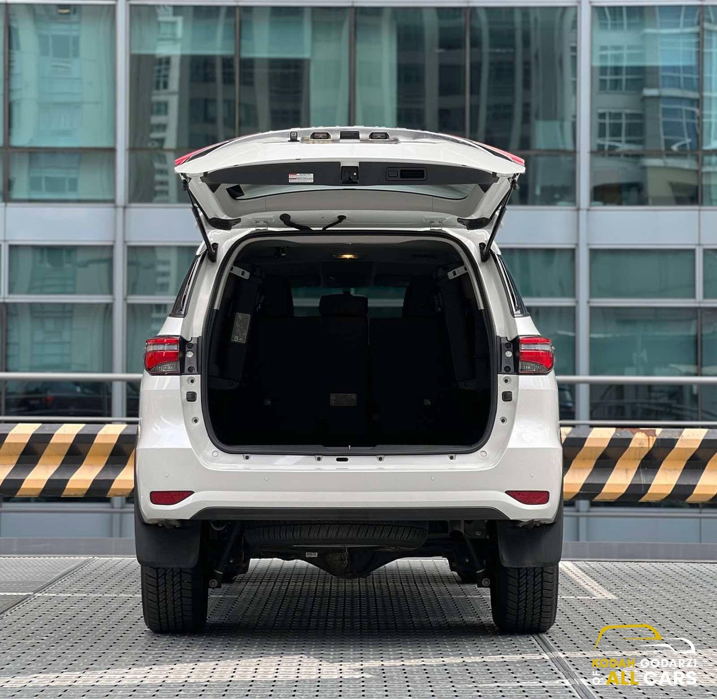 2024 Toyota Fortuner 2.4 V 4x2, Automatic, Diesel