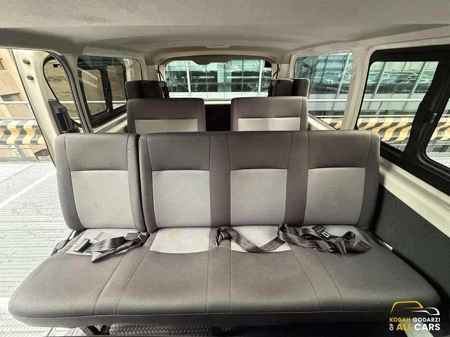 2019 Toyota HiAce Commuter Deluxe 2.8, Manual, Diesel