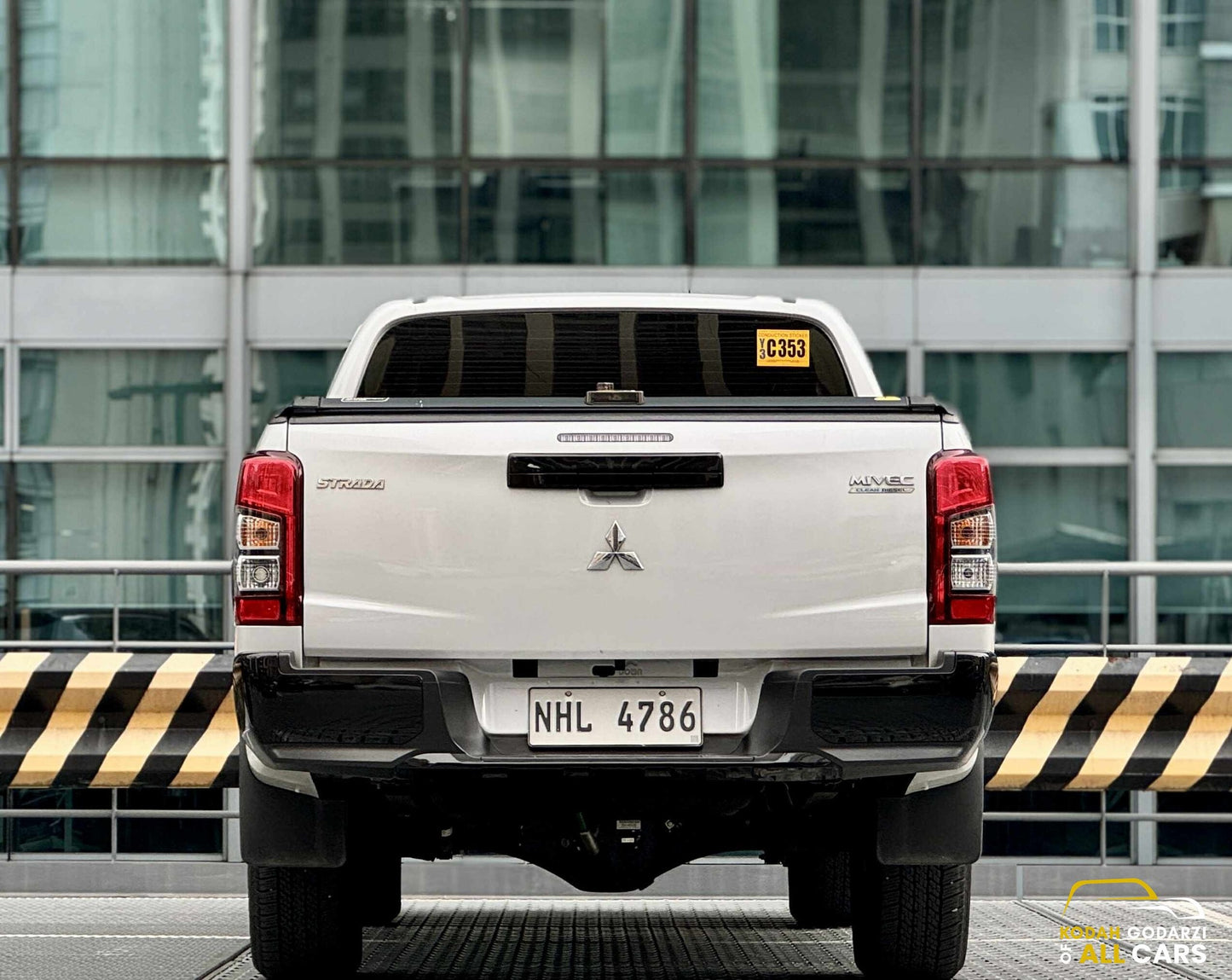 2023 Mitsubishi Strada GLS 4x2 2.4, Automatic, Diesel