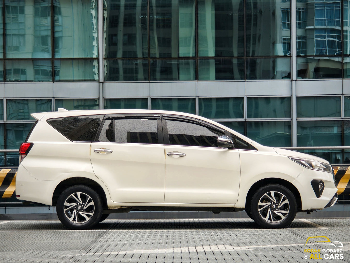 2022 Toyota Innova 2.8 G, Manual, Diesel