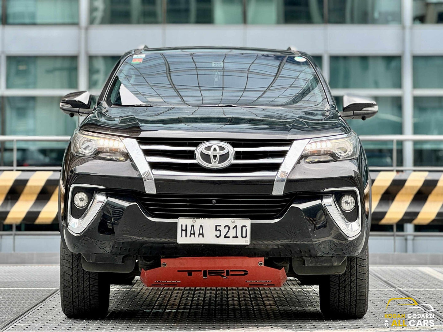 2017 Toyota Fortuner V 4x2 2.4, Automatic, Diesel