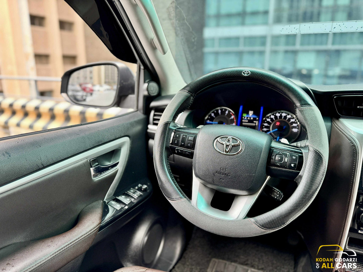 2017 Toyota Fortuner V 4x2 2.4, Automatic, Diesel