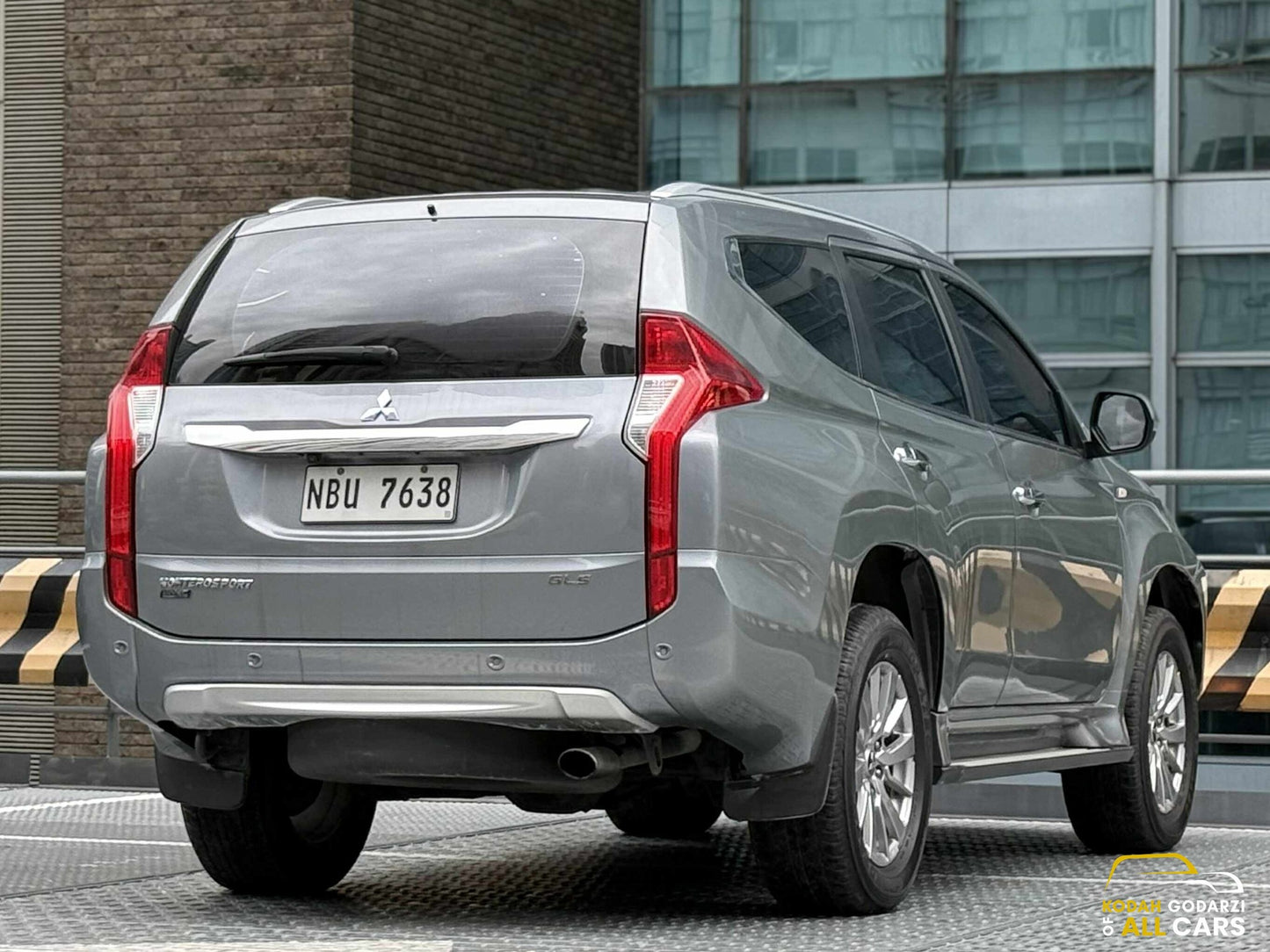 2017 Mitsubishi Montero 2.5 GLS Sport, Automatic, Diesel
