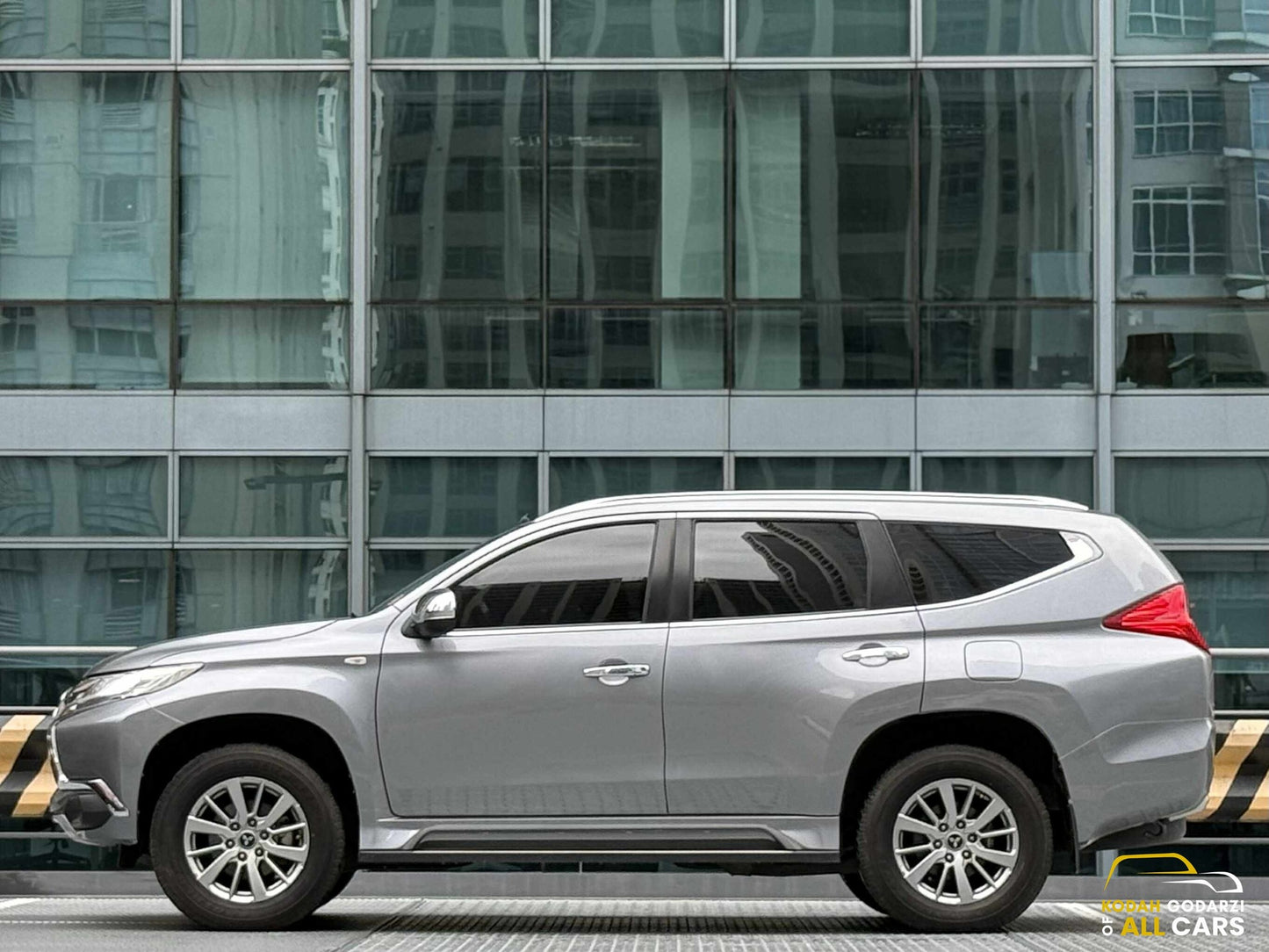 2017 Mitsubishi Montero 2.5 GLS Sport, Automatic, Diesel