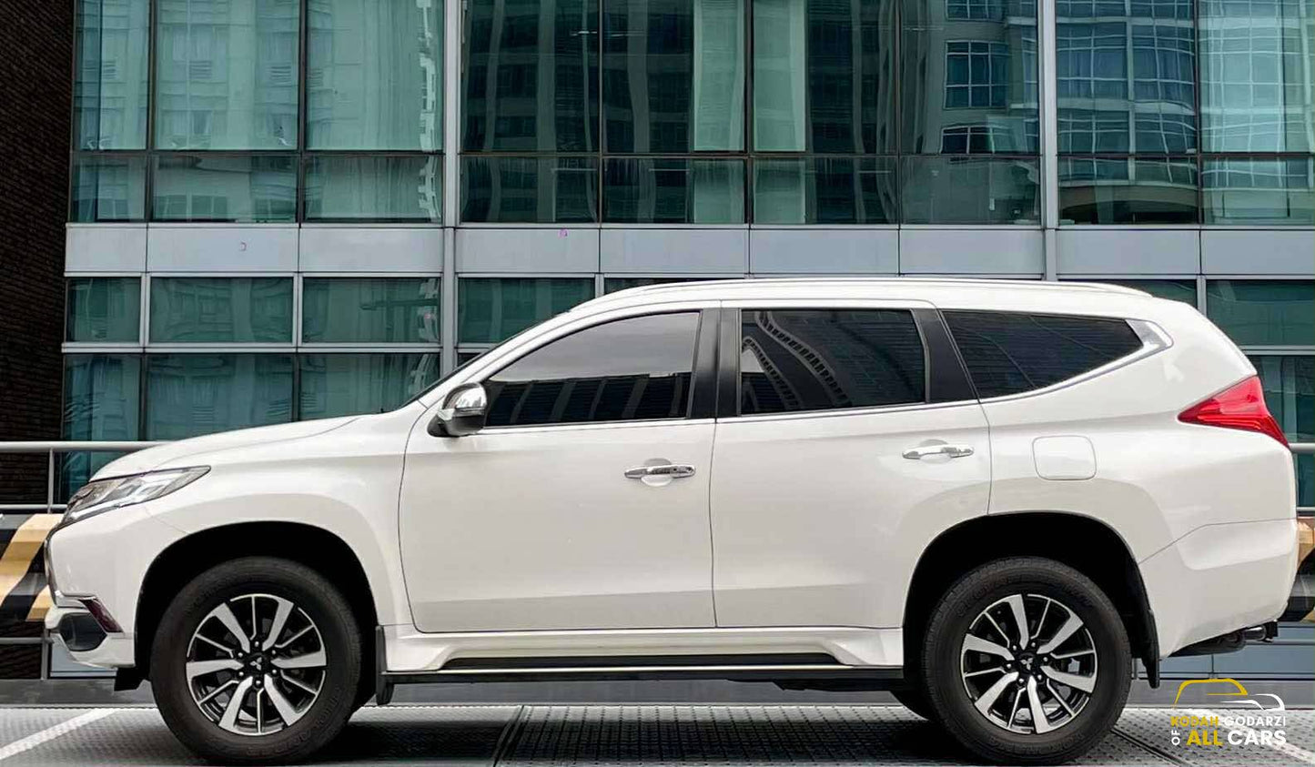 2017 Mitsubishi Montero GLS Premium 4x2, Automatic, Diesel