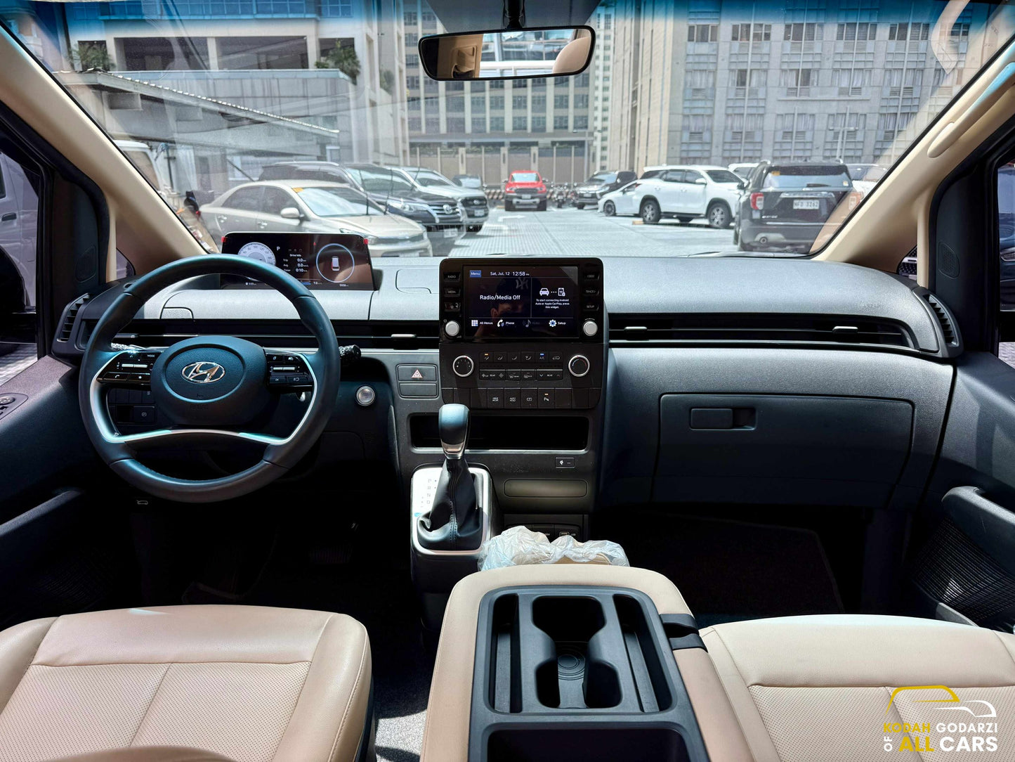 2023 Hyundai Staria GLS 2.2, Automatic, Diesel