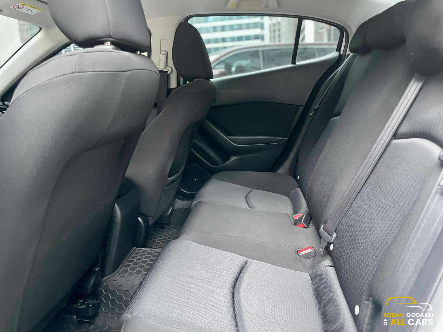 2016 Mazda 3 1.6, Automatic, Gas