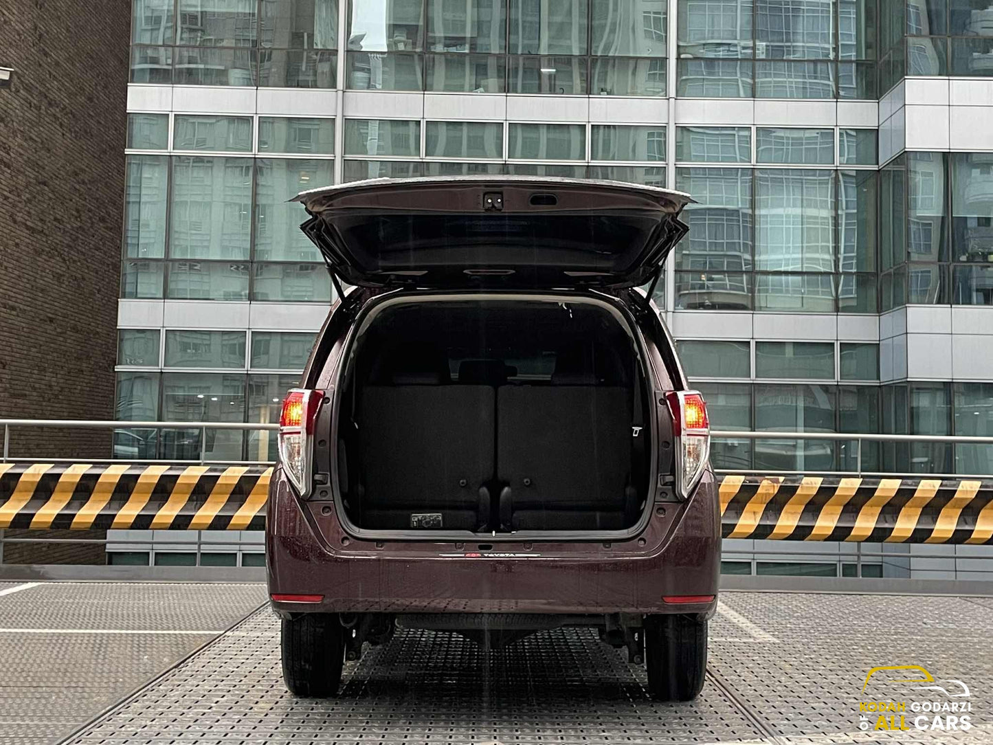 2024 Toyota Innova 2.8 XE, Automatic, Diesel