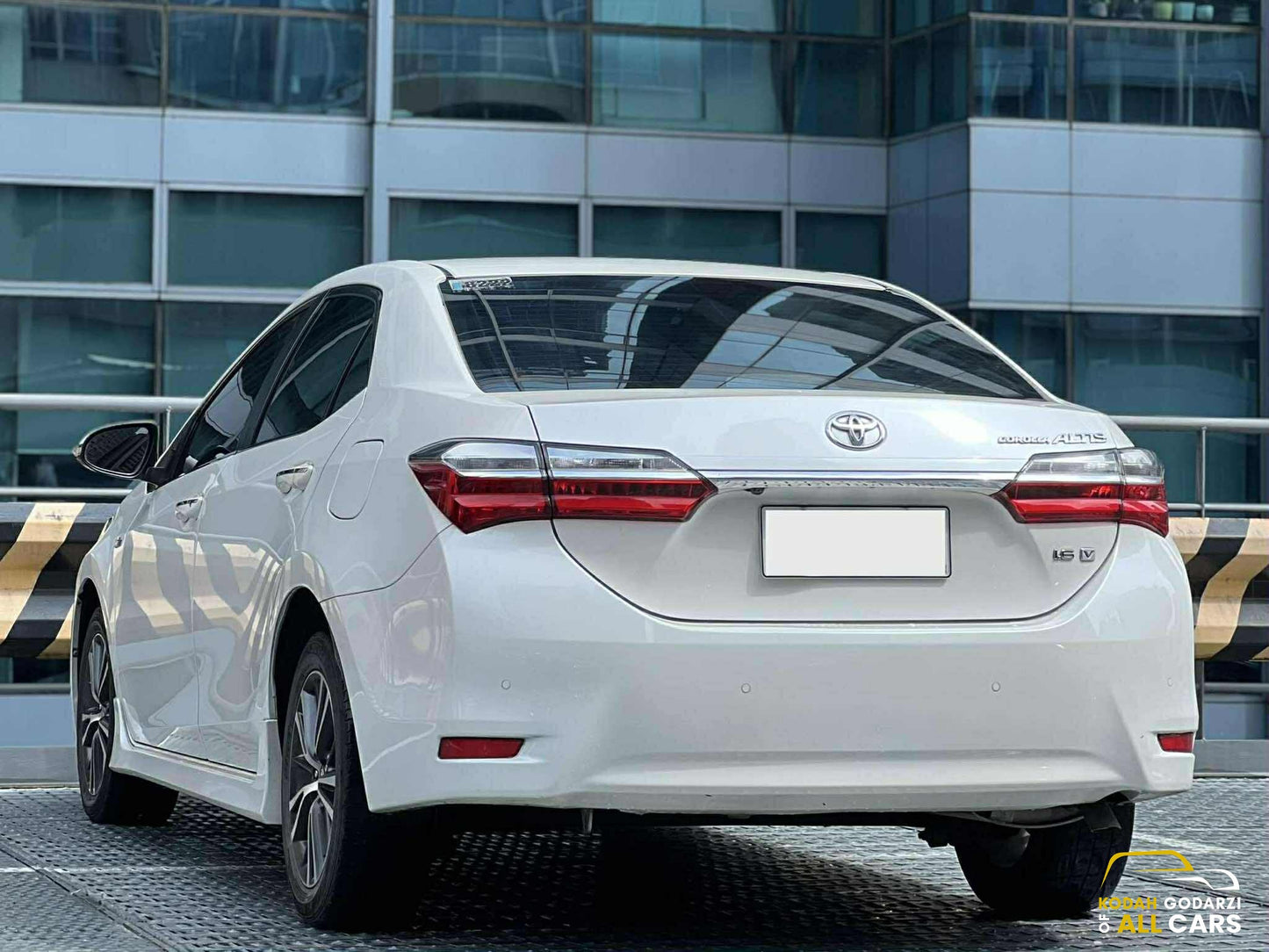 2017 Toyota Altis 1.6 V, Automatic, Gas