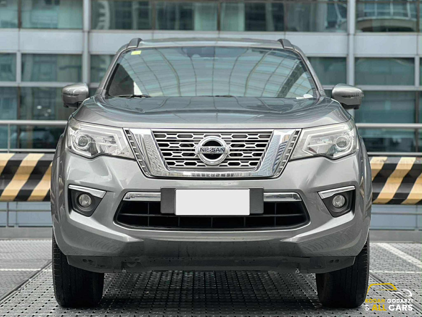 2019 Nissan Terra VL 4x2 2.5, Automatic, Diesel