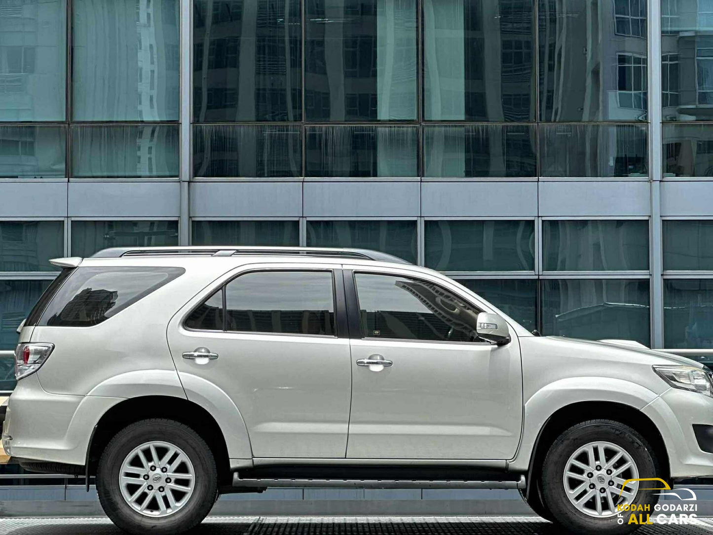 2014 Toyota Fortuner V 4x2, Automatic, Diesel