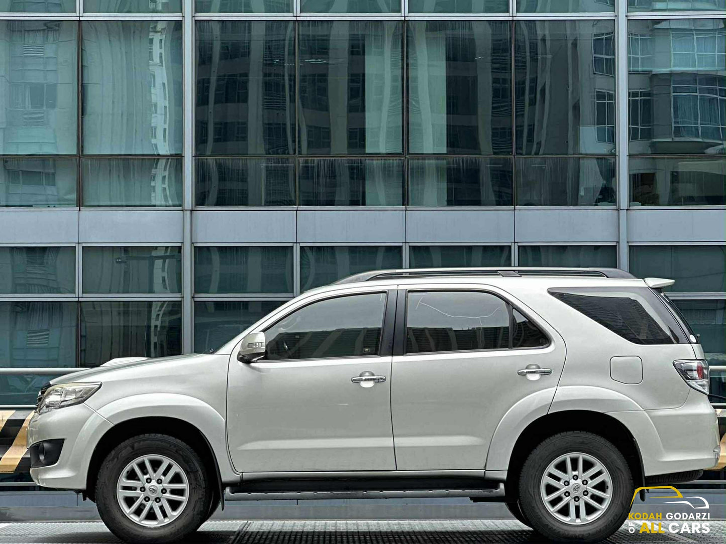 2014 Toyota Fortuner V 4x2, Automatic, Diesel