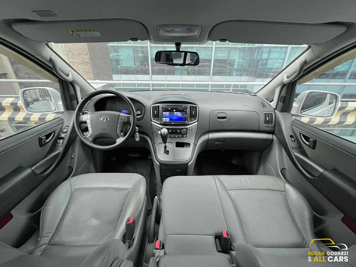 2017 Hyundai Grand Starex 2.5 Modern, Automatic, Diesel