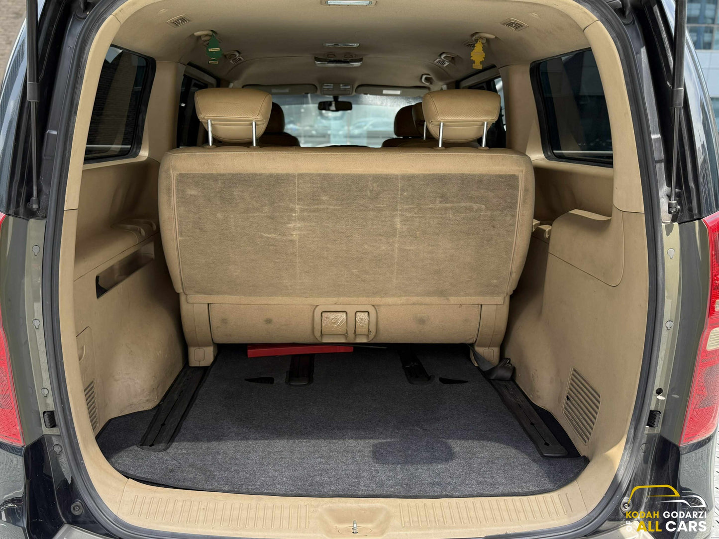 2012 Hyundai Grand Starex Gold 2.5, Automatic, Diesel