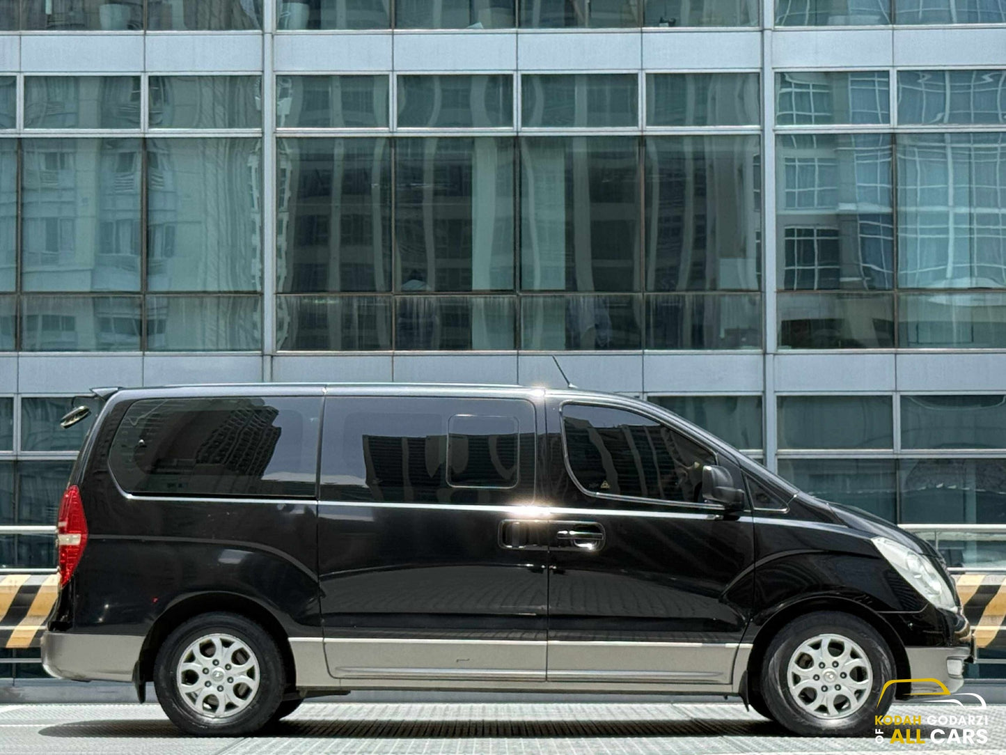 2012 Hyundai Grand Starex Gold 2.5, Automatic, Diesel