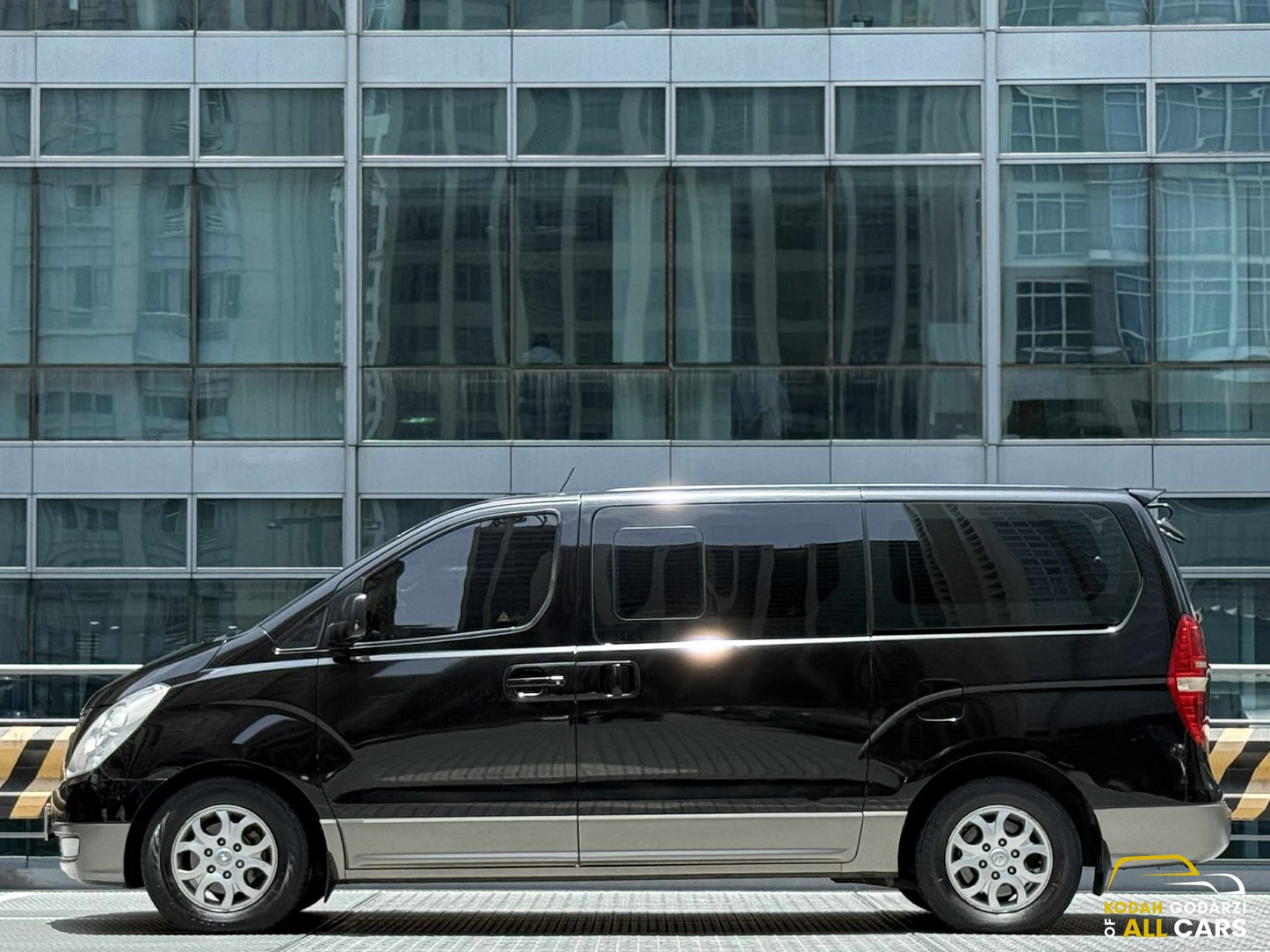 2012 Hyundai Grand Starex Gold 2.5, Automatic, Diesel