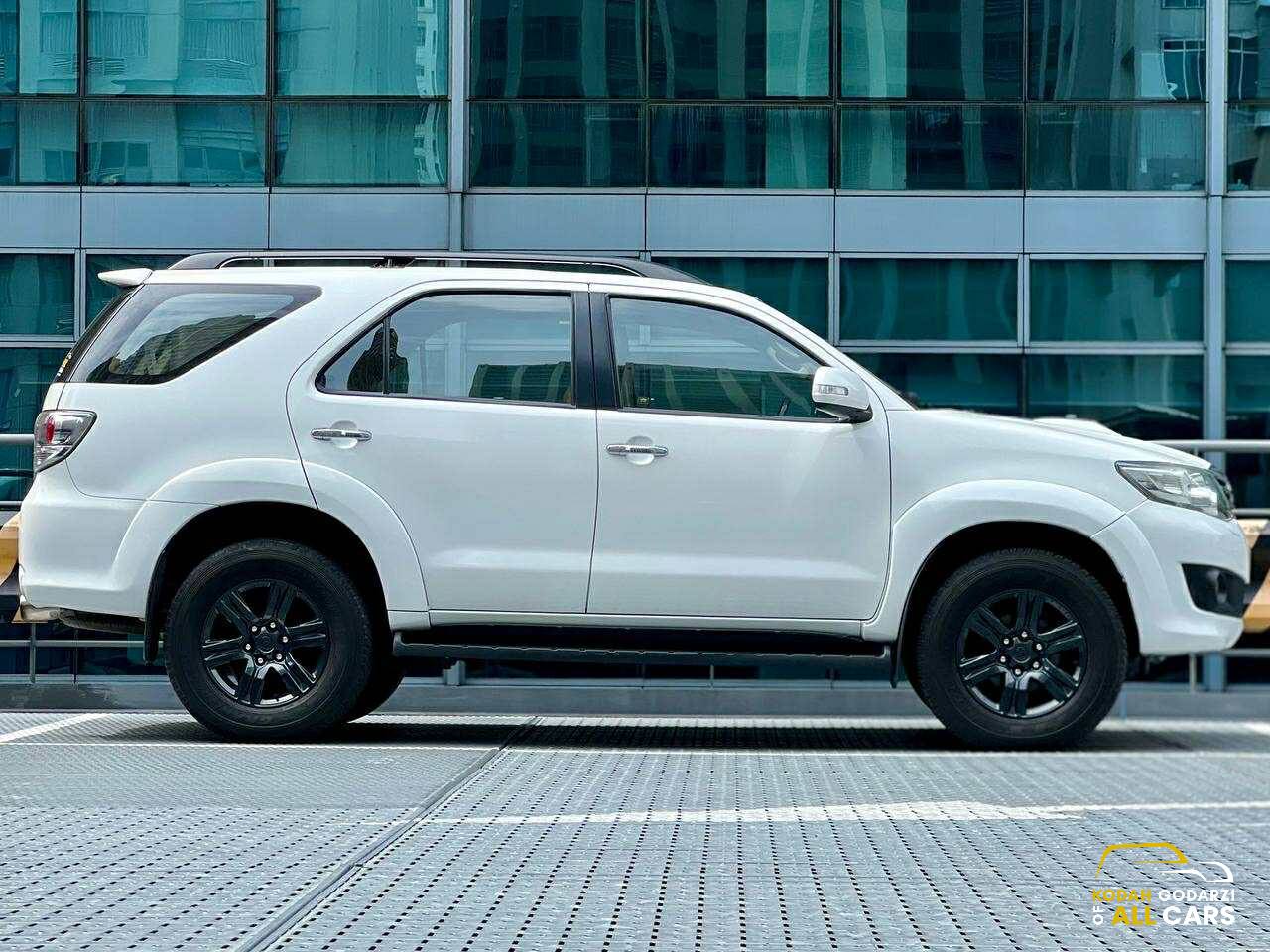 2013 Toyota Fortuner 4x2 G, Automatic, Diesel